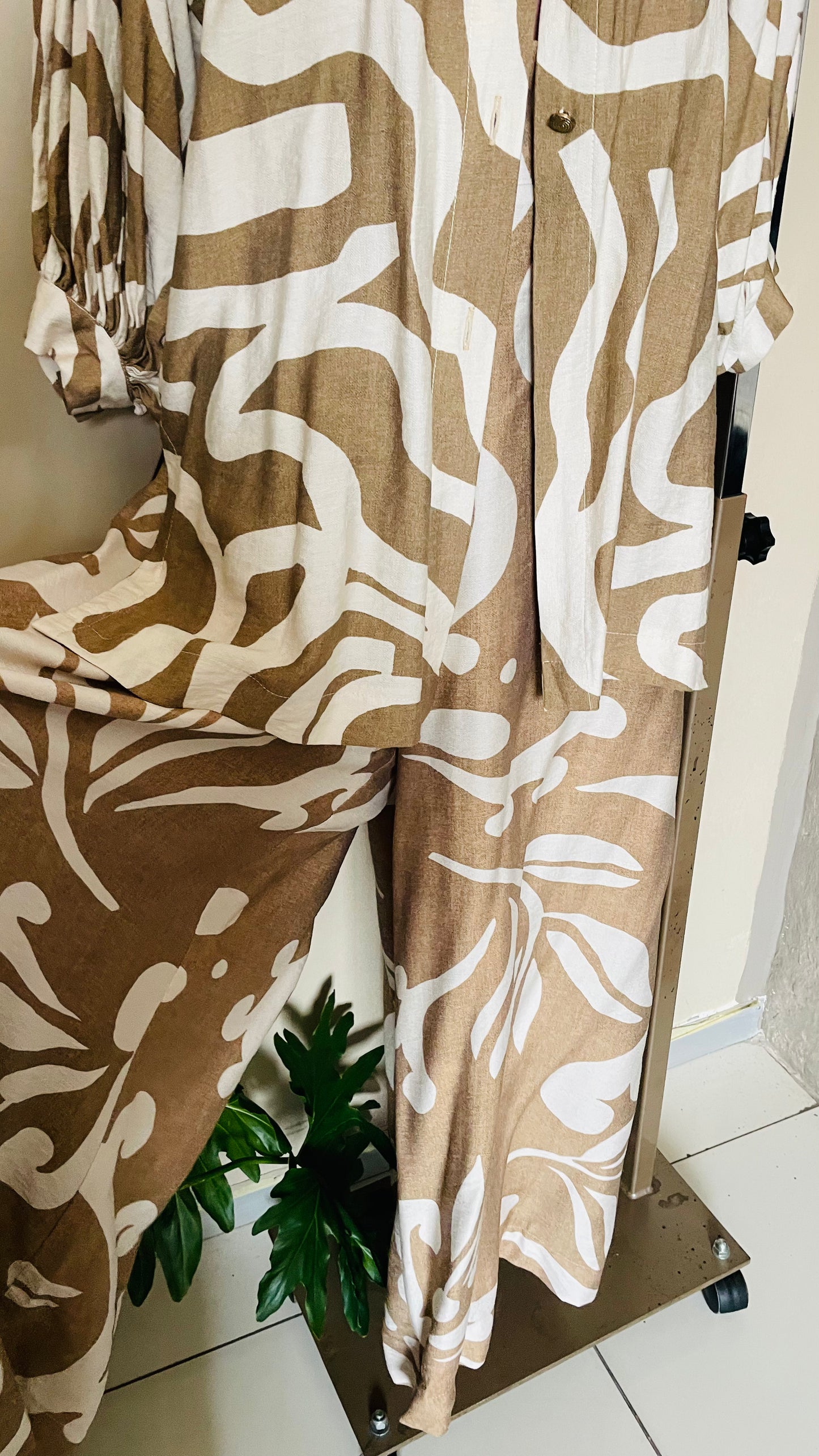 The Nina Earth-Tone Set – Shirt + Pants